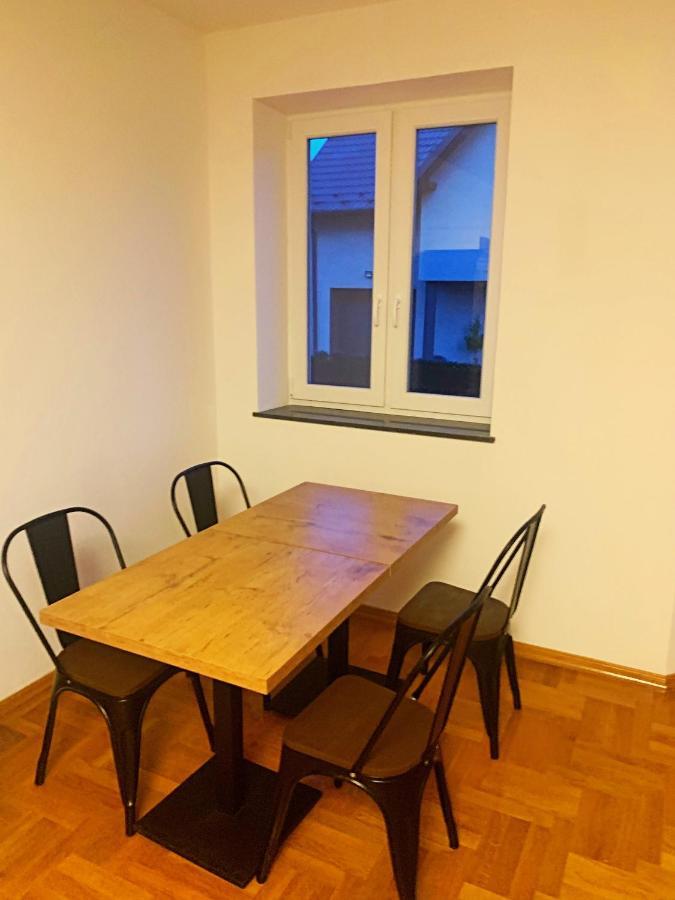The Castle Suites & Apartment - Free Parking - (Adults Only) Krakow Bagian luar foto