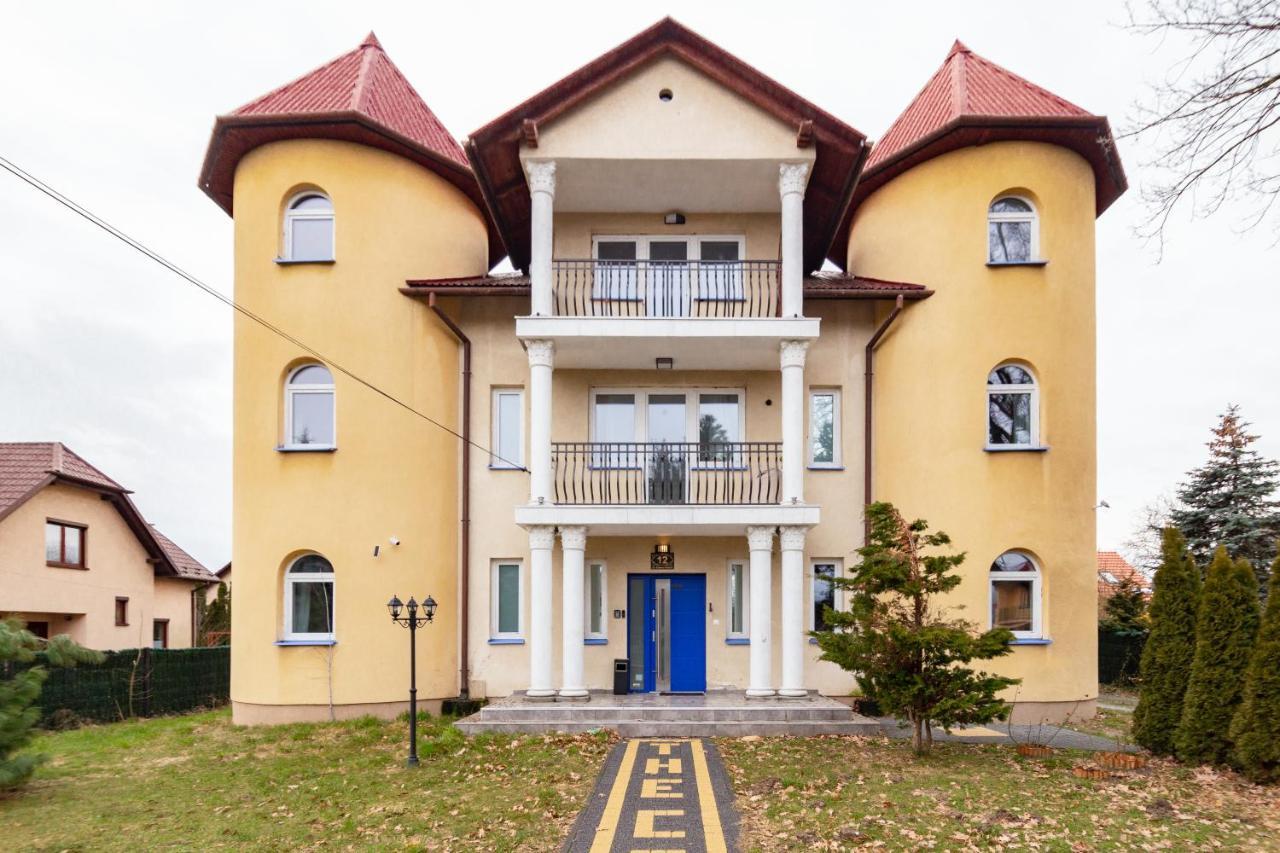 The Castle Suites & Apartment - Free Parking - (Adults Only) Krakow Bagian luar foto