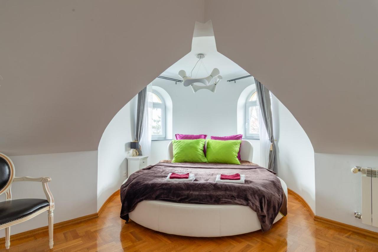 The Castle Suites & Apartment - Free Parking - (Adults Only) Krakow Bagian luar foto
