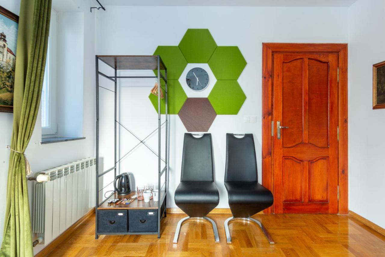 The Castle Suites & Apartment - Free Parking - (Adults Only) Krakow Bagian luar foto