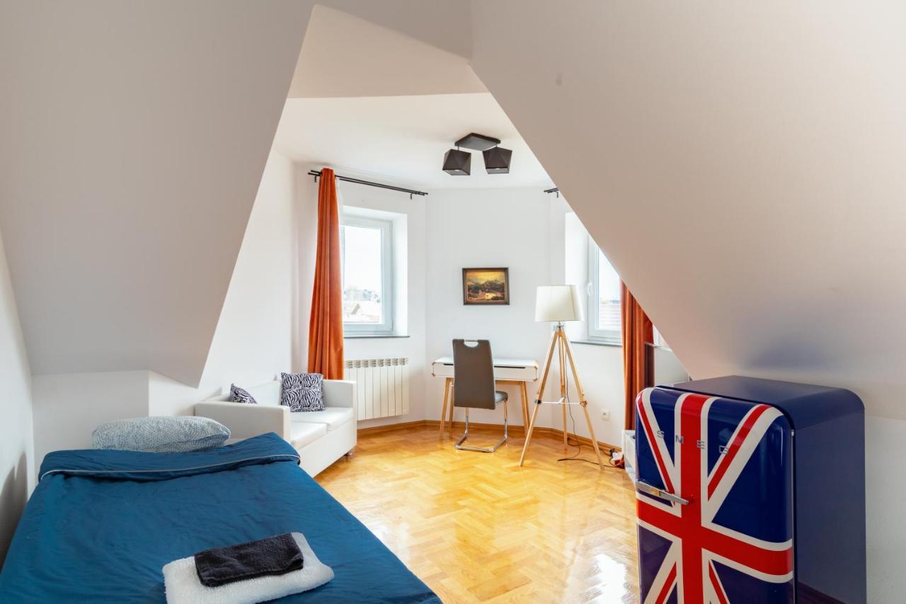 The Castle Suites & Apartment - Free Parking - (Adults Only) Krakow Bagian luar foto