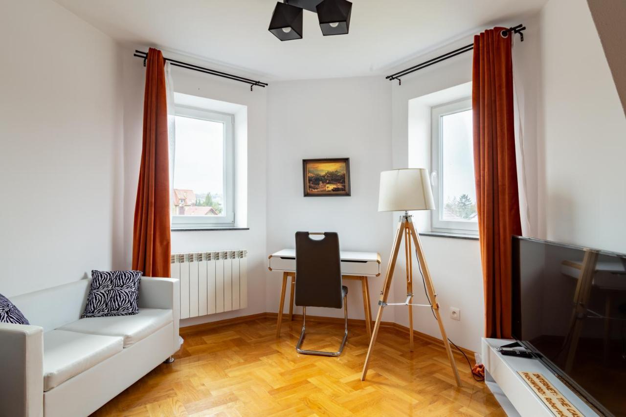 The Castle Suites & Apartment - Free Parking - (Adults Only) Krakow Bagian luar foto