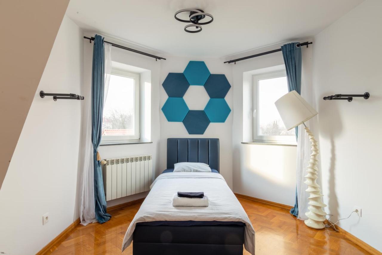 The Castle Suites & Apartment - Free Parking - (Adults Only) Krakow Bagian luar foto