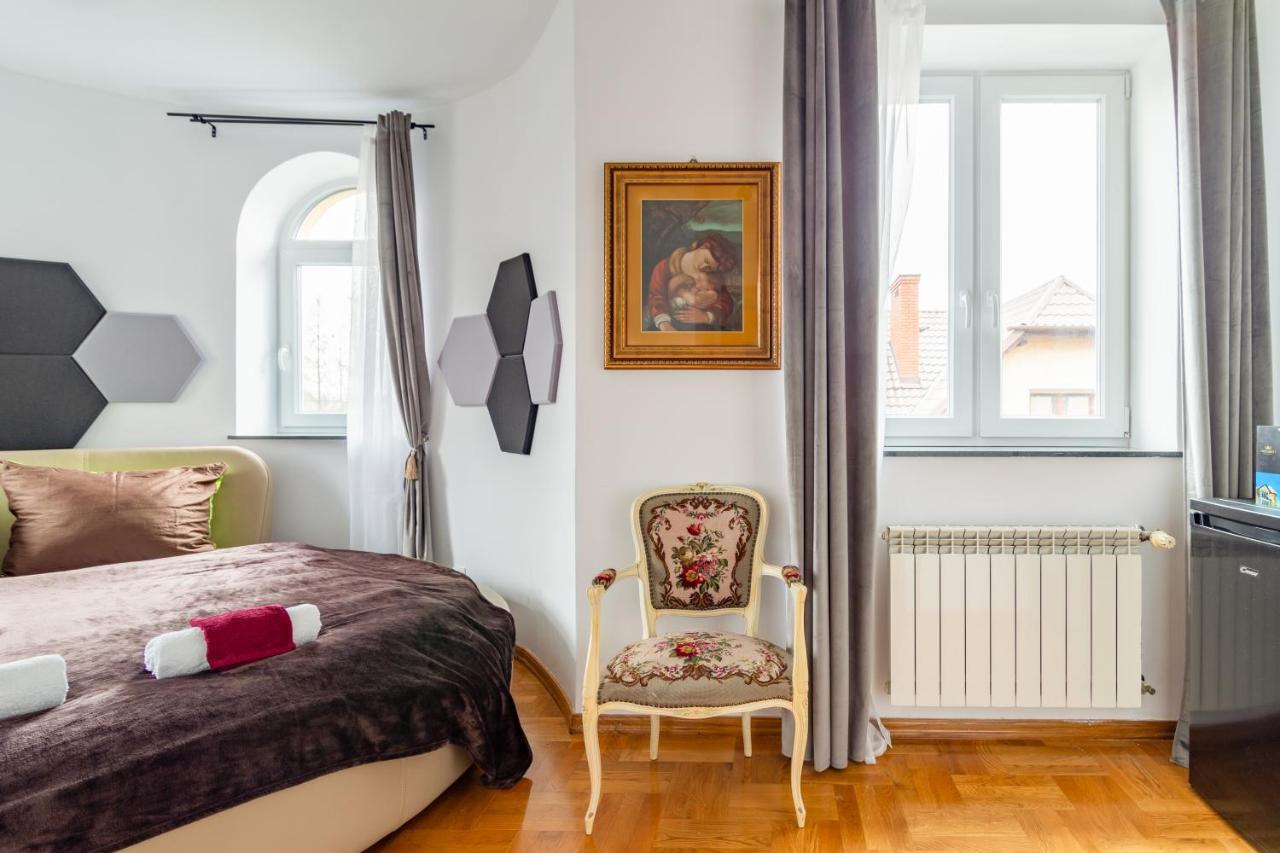 The Castle Suites & Apartment - Free Parking - (Adults Only) Krakow Bagian luar foto