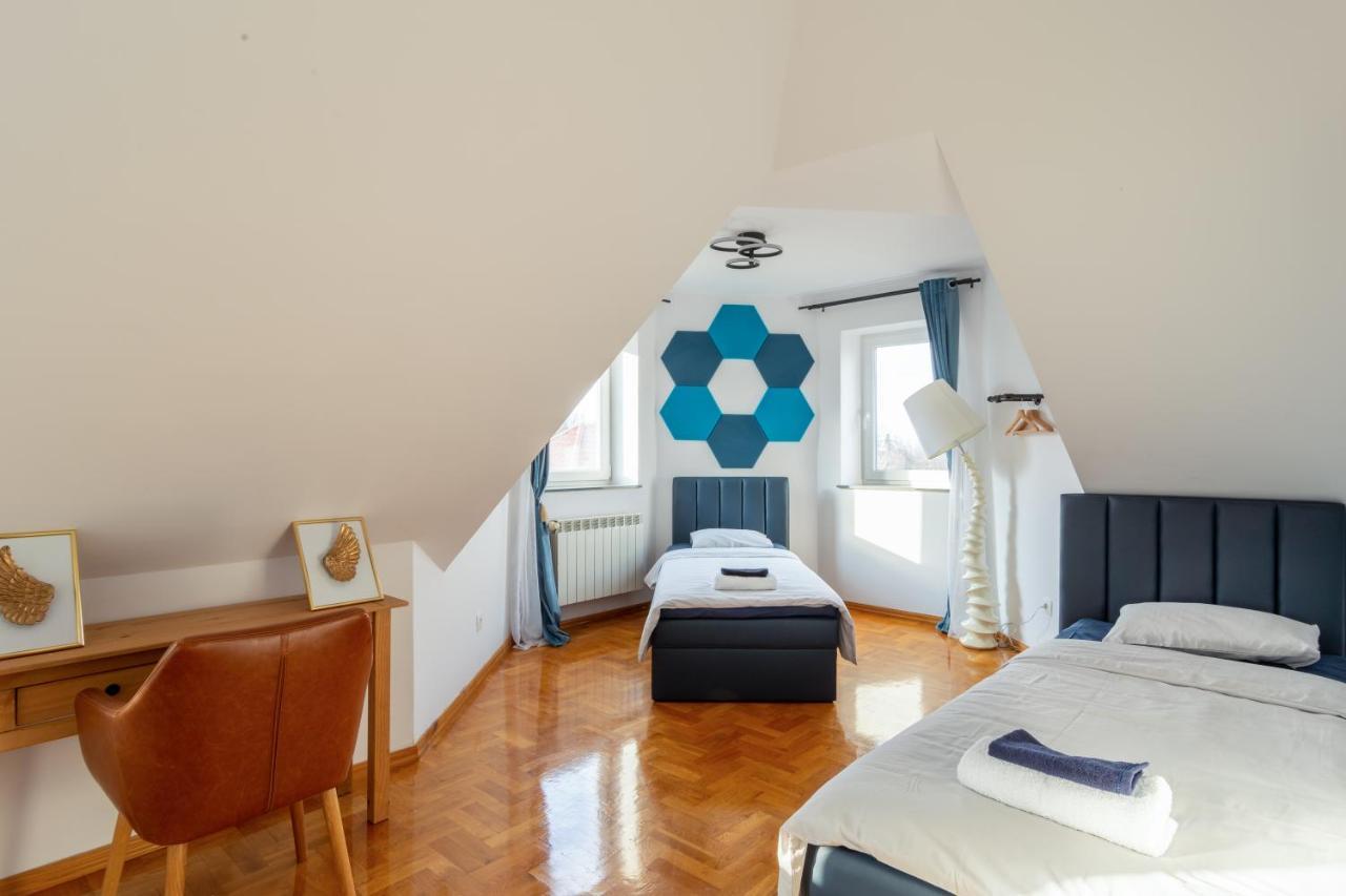 The Castle Suites & Apartment - Free Parking - (Adults Only) Krakow Bagian luar foto
