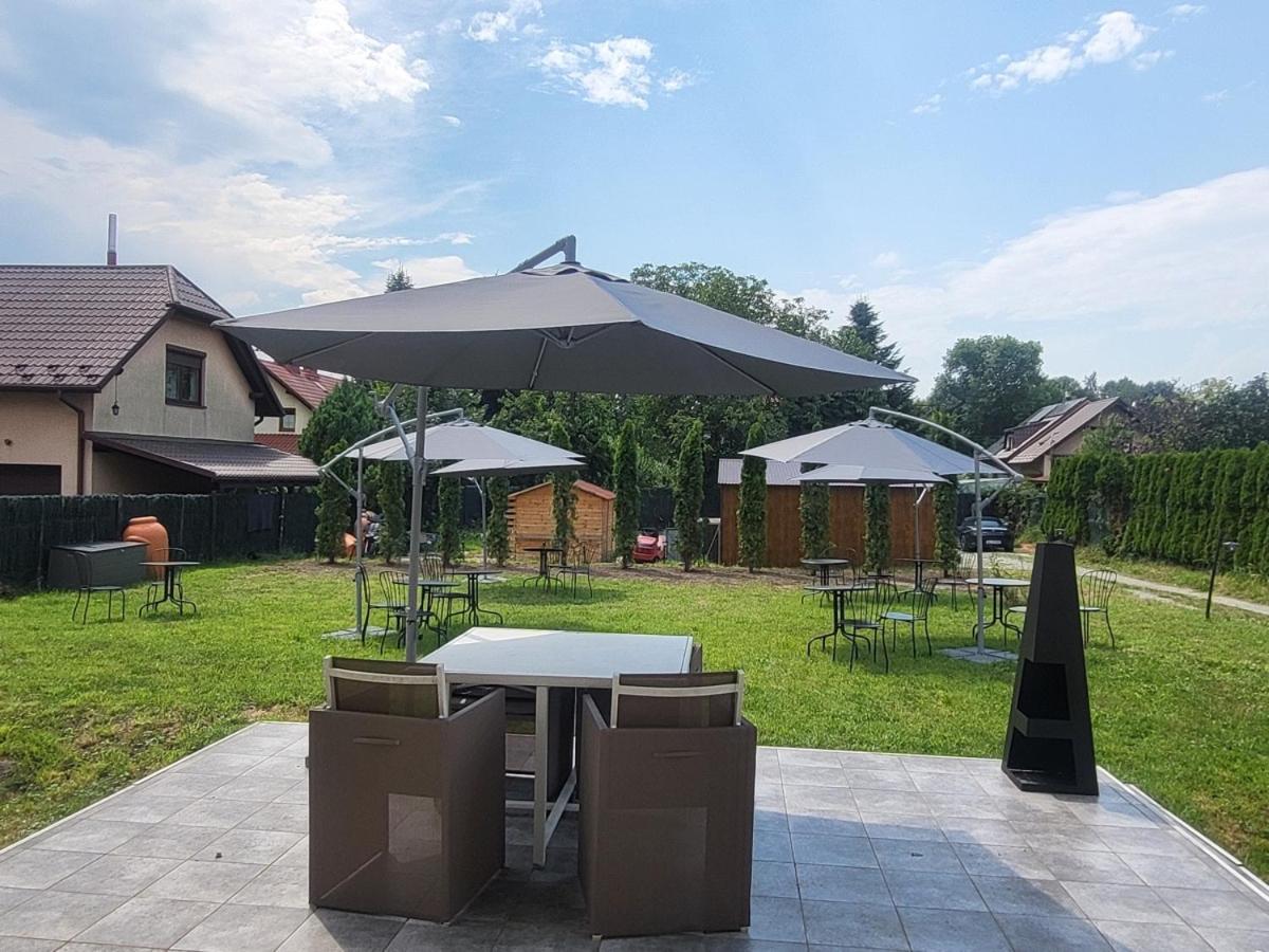 The Castle Suites & Apartment - Free Parking - (Adults Only) Krakow Bagian luar foto